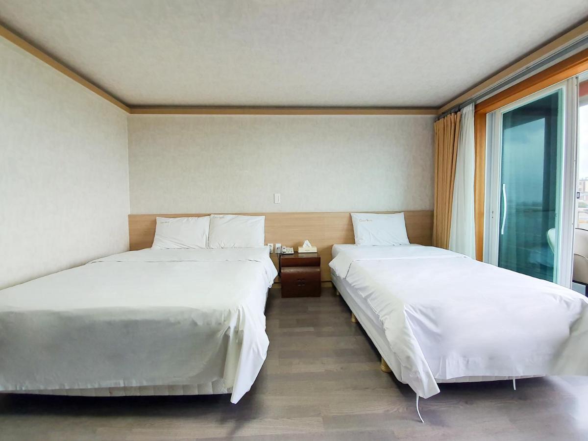 Jeju Ocean Family Hotel Esterno foto