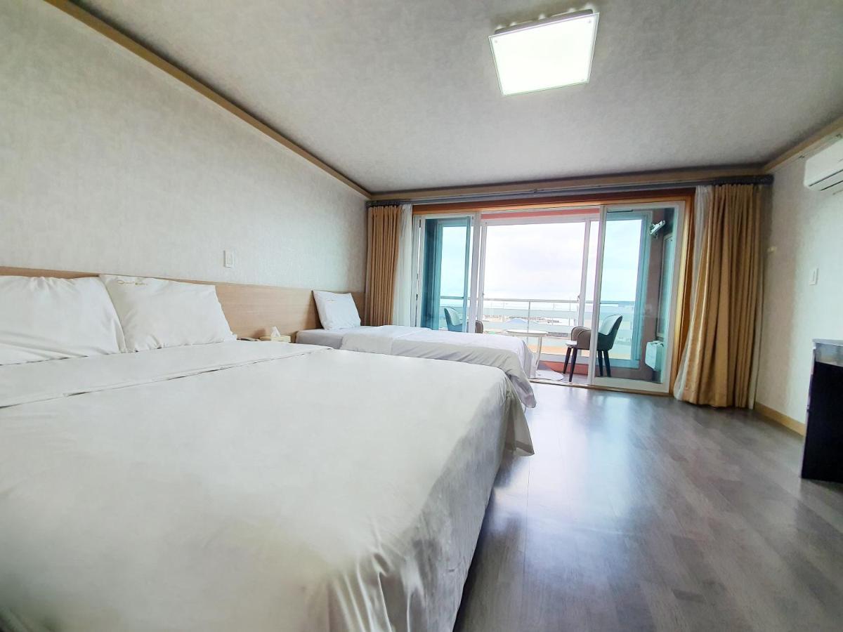 Jeju Ocean Family Hotel Esterno foto