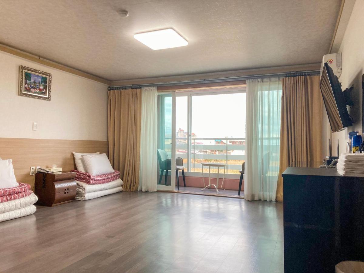 Jeju Ocean Family Hotel Esterno foto