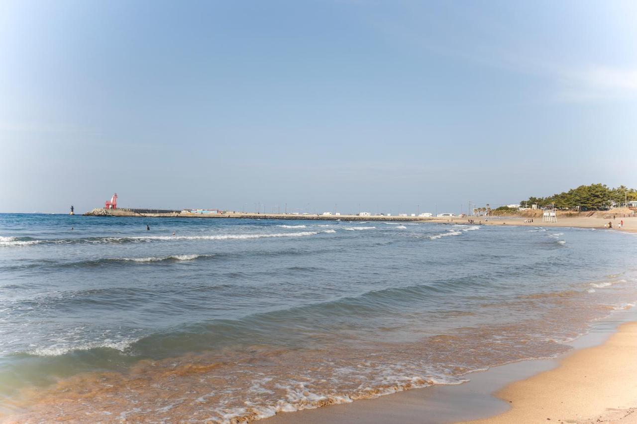 Jeju Ocean Family Hotel Esterno foto